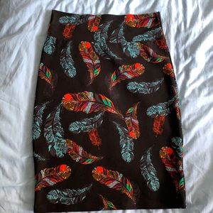 LuLaRoe (Cassie) Feather Print Skirt